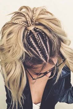 Long hairstyles for the most romantic day in the year should mirror romantic vibes. Our ideas will make your bae drooling all over you. #hairstyles #longhairstyles Long Hair Models, Model Hair, Bohemian Hairstyles, Hairstyle Short, Black Hairstyles