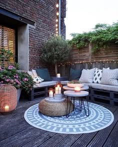 Goodnight my friends!. M.....Tag your bestie!...📷 credi Diy Outdoor Seating, Outdoor Rooms, Outdoor Decor, Deck Design, Pallet Seating, Bohemian Outdoor