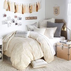 1077 Best Dorm Inspo Images In 2018 ティーン 寝室 ベッドルームの Dormify On Instagram More Sheet Sets Less Laundry Stock Up Today For 25 Each College Dorm Roomsliving Room Decor