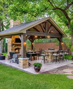 Such a dreamy outdoor kitchen. 😍 Design Patio, Backyard Oasis, Garden Design