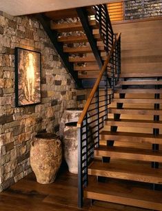 Deco-piedra  leverancier van decoratieve platen, panelen en oppervlakken ten behoeve van meubel -en interieurbouw Houzz88 Home Stairs Design, House Stairs, Stairs Design, Contemporary Stairs, Floating Staircase