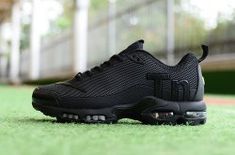 Adaptable Nike Air Max Plus TN 2018 Triple Black Sneakers Men's Running Shoes Adaptable Nike Air Max Plus TN 2018 Triple Black Sneakers Men's Running Shoes