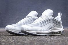 NIKE AIR MAX 90 ESSENTIAL PURE PLATINUM price €125.00 NIKE AIR MAX 90 ESSENTIAL PURE PLATINUM price €125.00