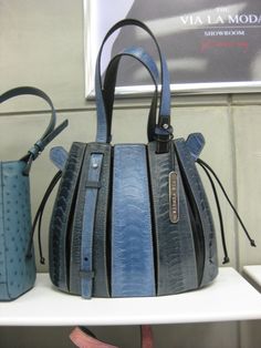 104 Best Via Veneta Provoque Images On Pinterest In 2018 Carry Multi Color Bag Ostrich Leg