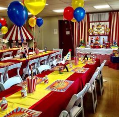 Carnival Theme Birthday Party Table Setting and Decor @ellisillusion ... Carnival Theme Birthday Party Table Setting and Decor @ellisillusion ...