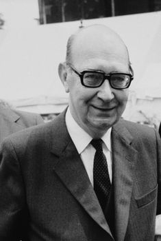 Philip larkin essay