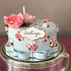 1,729 curtidas, 17 comentários - Cakes & Cupcakes (@cupcakesdabianca) no Instagram: “#cupcakesdabianca #cupcakes #cakes #sugarcakes #bolos #bolosdecorados #bolopastaamericana ” Gateaux Vegan