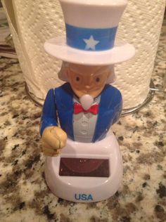 Solar Dancing Dancer Uncle Sam /&Santa Fun Novelty Toy Dancing Bobble
