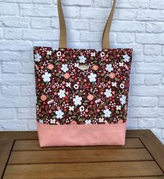 Medium pouch green leaf jungle print cotton and linen exterior cotton interfacing cotton lining