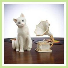 LENOX KITTY/'S TASTE of the HOLIDAYS Cat NEW in BOX with COA