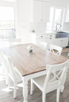 farmhouse-kitchen-tables-and-chairs-distressed-farmhouse-table farmhouse-kitchen-tables-and-chairs-distressed-farmhouse-table