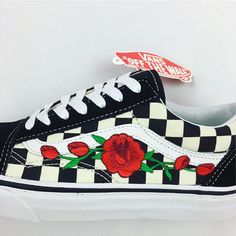 vans met rozen patches vans met rozen patches