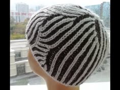 Женская шапка" Бриошь" Абстракция ( knitting cap brioche)