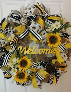 Welcome Wreath Bee Wreath Buffalo Plaid Wreath Everyday Wreath Bumble Bee Wreath Bee hive Summer Wreath