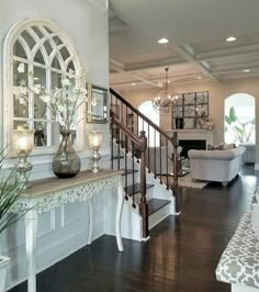 Diy farmhouse entryway inspiration 44 Farmhouse Entryway, Farmhouse Furniture, Farmhouse Diy, Entryway Decor, Entryway Ideas, Grand Entryway, Modern Entryway, Entryway Storage