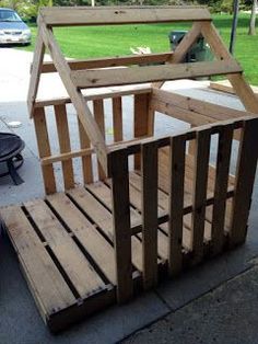 21 awesome diy dog houses with free step-by-step plans | pallet 21 awesome diy dog houses with free step-by-step plans | pallet