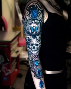 Full sleeve tattoo for women - 60 Cool Sleeve Tattoo Designs Skull Tattoos, New Tattoos, Body Art Tattoos, Tribal Tattoos, Tattoos For Guys, Temporary Tattoos, Fake Tattoos, Tatoos, Tattoos Pics