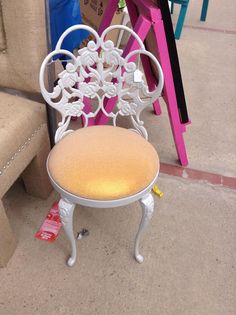 For Victoria Shipping on this Pink Vanity Chair | Vintage vanity ... For Victoria Shipping on this Pink Vanity Chair | Vintage vanity ...