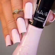 Esmalte rosa bebê "namorico" da vult cosmeticos. Nail arts. Pinterest: @giovana
