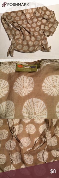 rock flower paper set of 2 new cosmetic bags being offered is a set rock flower paper tunic