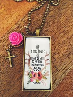 Grateful for everything Classic Vintage Bible Cross Necklace Fashion Personality Wild Men and Women Pendant Pendant
