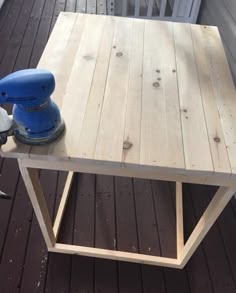dog crate table - diy slide over table from twokittiesonepittie dog crate table - diy slide over table from twokittiesonepittie