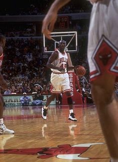 310 Mj 45 Jersey Bulls Ideas Michael Jordan Jersey Jordans