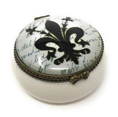 Kelvin Chen Vincent Van Gogh Starry Night Heart Shaped Enameled Trinket Box 2.75 Inches Long