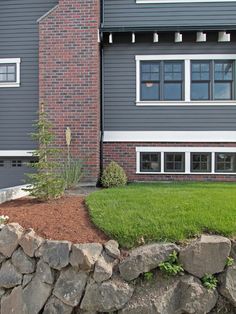 Exterior House Colors With Red Brick exterior paint colors that go with red brick #exteriorpaintcolours Exterior House Colors With Red Brick exterior paint colors that go with red brick #exteriorpaintcolours