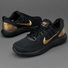 Nike Free Run Ltd Edition - Black/Metallic Gold-Black-Mtlc Gld Str Part of the Nike Celebration pack, this version of the Nike Lunarglide 8 arrives with a classy black and gold design inspired by top athletic endeavours on ...