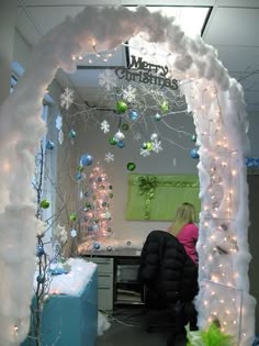 decoration of office 14 august decorated cubicles for christmas cubicledecoration christmas desk decorations office 169 best cubicle christmas decorating contest images on decoration of office 14 august decorated cubicles for christmas cubicledecoration christmas desk decorations office 169 best cubicle christmas decorating contest images on