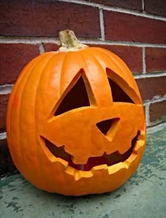 70 cool easy pumpkin carving ideas for wonderful halloween day family holiday - Halloween Pumpkin Carving Faces 70 cool easy pumpkin carving ideas for wonderful halloween day family holiday - Halloween Pumpkin Carving Faces