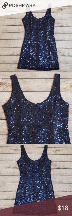 Textured Blue with Gray Medium LuLaRoe M Classic T #798