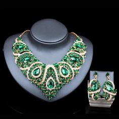 Bridal Green Wedding Engagement Collier Tour de cou Bijoux Boucle d/'oreille Mang TIKKA SET