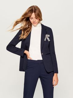 Najlepsze obrazy na tablicy Fryzury AW18 (34) | Fryzury Dwurzędowy płaszcz, MOHITO, UB909 99X
