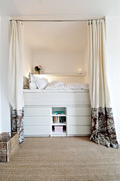 Kleine slaapkamer met bedkast | Slaapkamer ideeën | Huisideeen in ... Kleine slaapkamer met bedkast | Slaapkamer ideeën | Huisideeen in ...