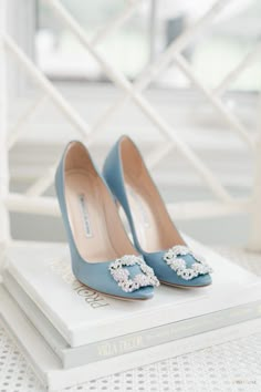 Blue Bridal Shoes, Wedding Dress Blue Shoes, Colorful Wedding Shoes, Something Blue Wedding, Elegantes Outfit, Mein Style