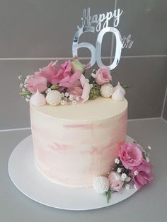 49 Birthday Cake Ideas For Women #Women # #birthdaycake #ideasforwomen Mom Cake, Birthday Cake Girls, Cakes