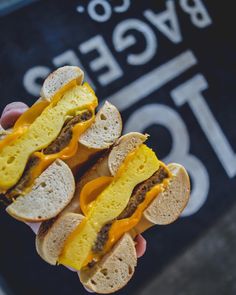 Best bagel and coffee vegan options