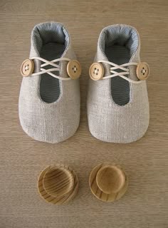 MOLDES SAPATINHOS BEBÉ Modelo n.2 duas by catarinamcrafts | پاپوش ... Modello Di Scarpa, Modelli Di Abbigliamento, Bambini, Fantasie In Legno, Tessuto Per Bambino, Sandali Da Bambino, Scarpe Per Bambino, Scarpe In Feltro, ...