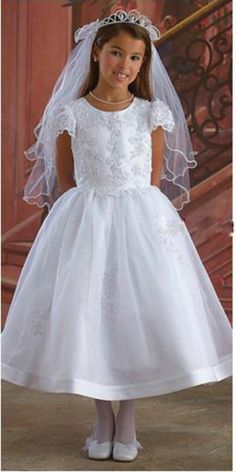 Sewing Pattern Vogue Strausberg Designer Flower Girl /& Doll Dress Sz 2-8 Wedding