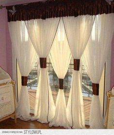 Creative-ways-to-Hang-Curtains Home Décor, Curtain Decor, Hanging Curtains, Curtain Ideas, Curtain Designs, Colorful Curtains, Bay Window Curtain, Bay Window Curtains, Curtains Living