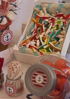 Tarjetas para Baby Shower motivo marinero, con detalles en alto relieve