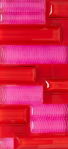 252 Best Color Red Pink Images Hot Orange And Purple Pink Love Hot Fashion Spring Summer 2016 Color Mix Ss16 Red Style Clutches