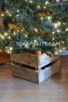 Pallet Christmas Tree Stand Pallet Christmas Tree Stand