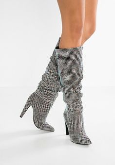 De 10+ beste afbeeldingen van schoenen | schoenen, korte De 10+ beste afbeeldingen van schoenen | schoenen, laarzen