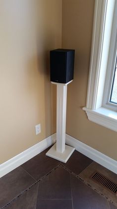 20+ Speaker stands diy ideas in 2020 | speaker stands diy Tower HiFi Rack | Free standing wall, Adjustable shelving