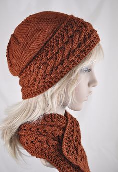 Ravelry: Hanging On Hat pattern by Linda Blakely Definitely want my hat to look like that! Now, how to do that stitch...