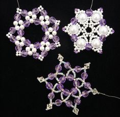 Beadery Kunststoff Holiday Perlen Ornament Kit Weihnachten Kronleuchter Macht 12