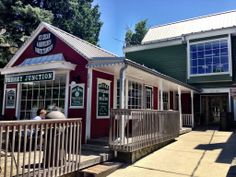 26 Best Grnow Gems Images On Pinterest Grand Rapids Michigan 19th It Just Wouldn T Be Summer Without A Scoop Of Ice Cream From Jersey Junction And Stroll Down Wealthy Street To Reeds Lake